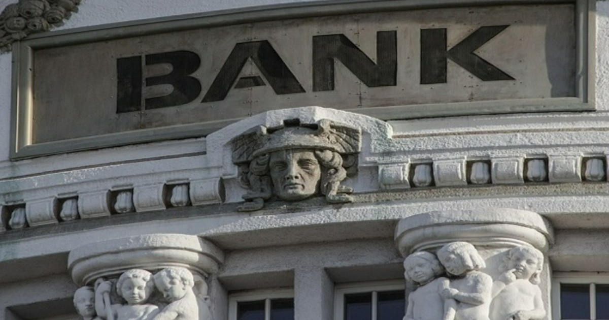 EE.UU. investigará a grandes bancos tras un informe sobre exclusión de clientes por sus creencias