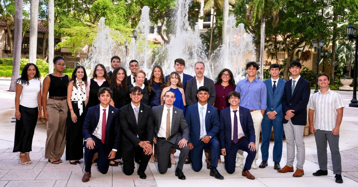 Abren las becas de la familia Mas para estudiantes cubanos y sus descendientes