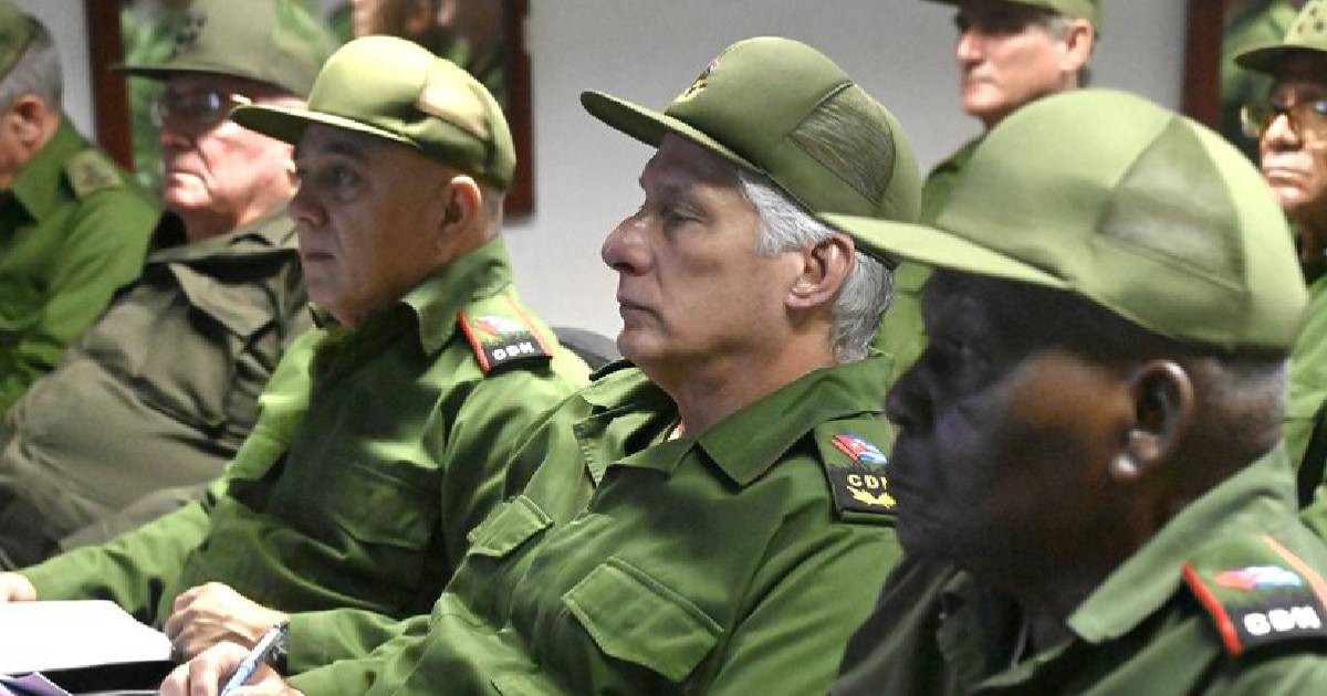 Díaz-Canel habla de invulnerabilidad militar en un país golpeado por apagones, escasez y falta de agua