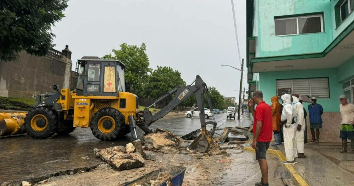 Fuertes lluvias provocan deslave en el centro de Matanzas