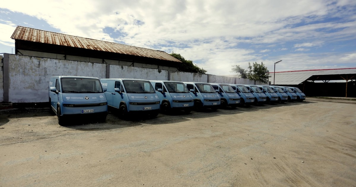 Gobierno cubano incorpora 44 vehículos eléctricos para transportar medicamentos en plena crisis de combustible