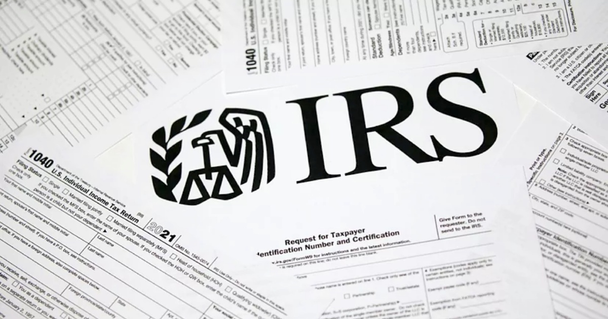 IRS emite reembolsos automáticos por créditos de adopción de años anteriores