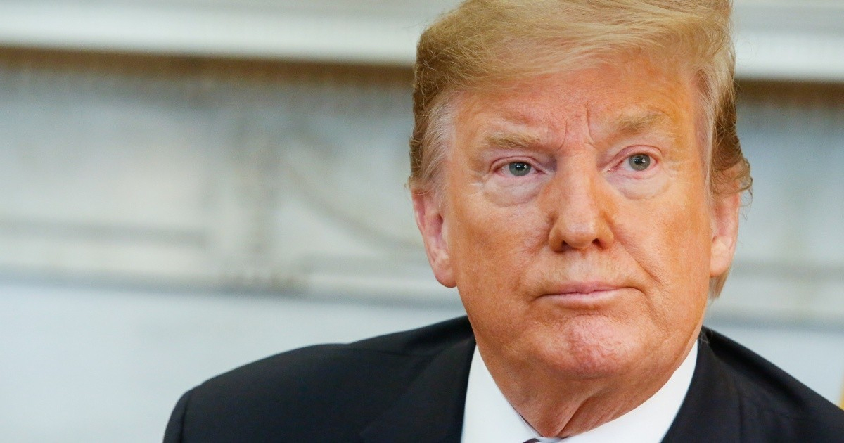 Jueza fija el 11 de diciembre como plazo para que Trump declare en su demanda contra la BBC