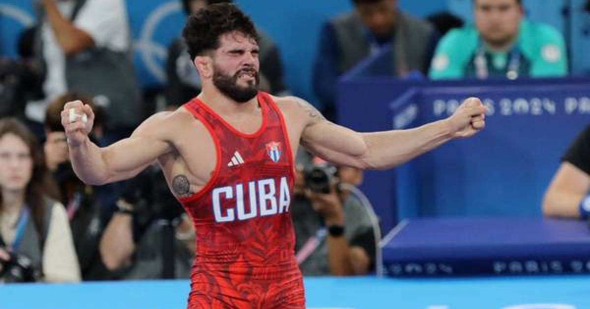 Luis Orta pierde en cuartos del Mundial de lucha, pero mantiene opciones de bronce