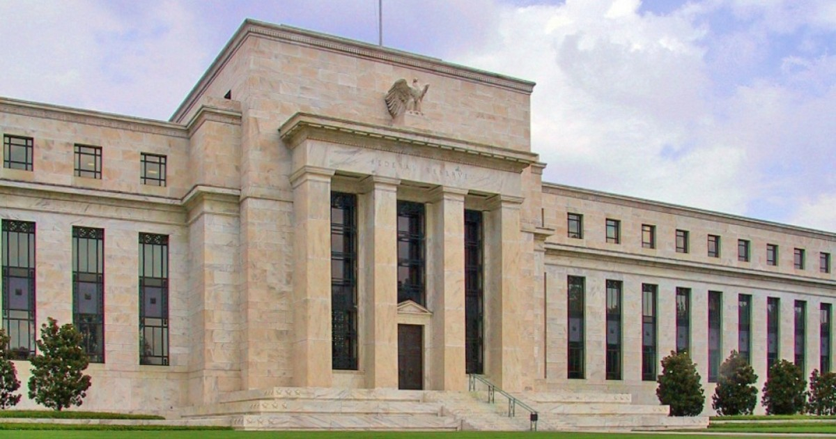 La Reserva Federal mantiene las tasas: qué implica para tarjetas, hipotecas y ahorros
