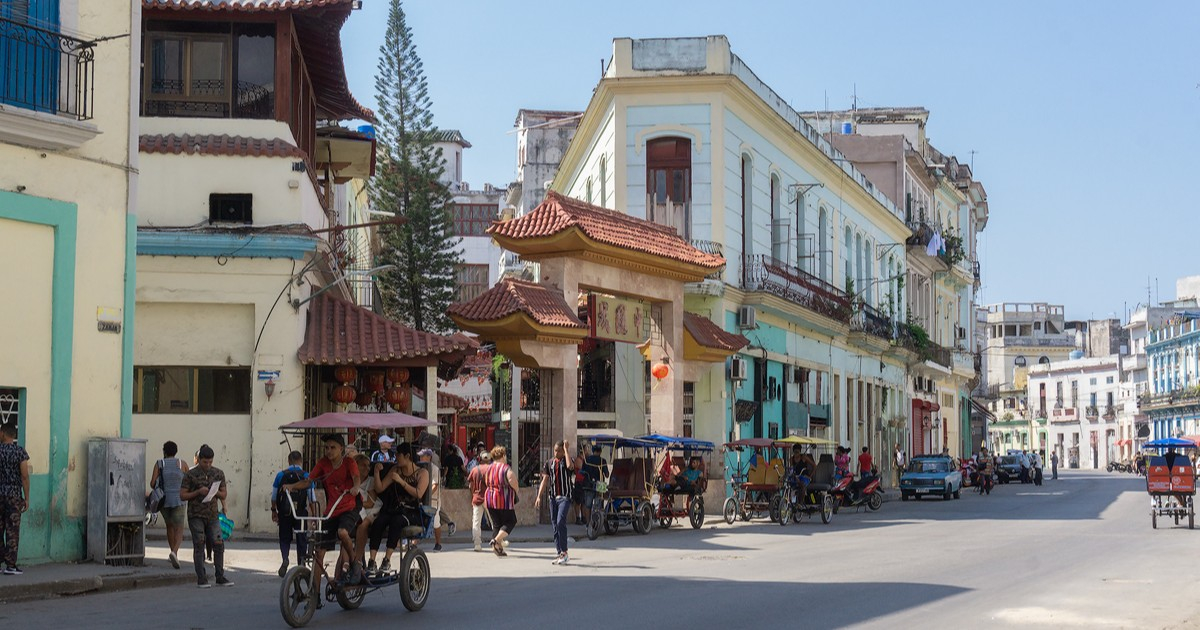Prensa china expone la crisis económica en Cuba: los cubanos recurren a la leña para cocinar