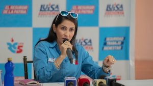 Detienen en Ecuador a la excandidata presidencial de izquierda Luisa González por presunto lavado de activos