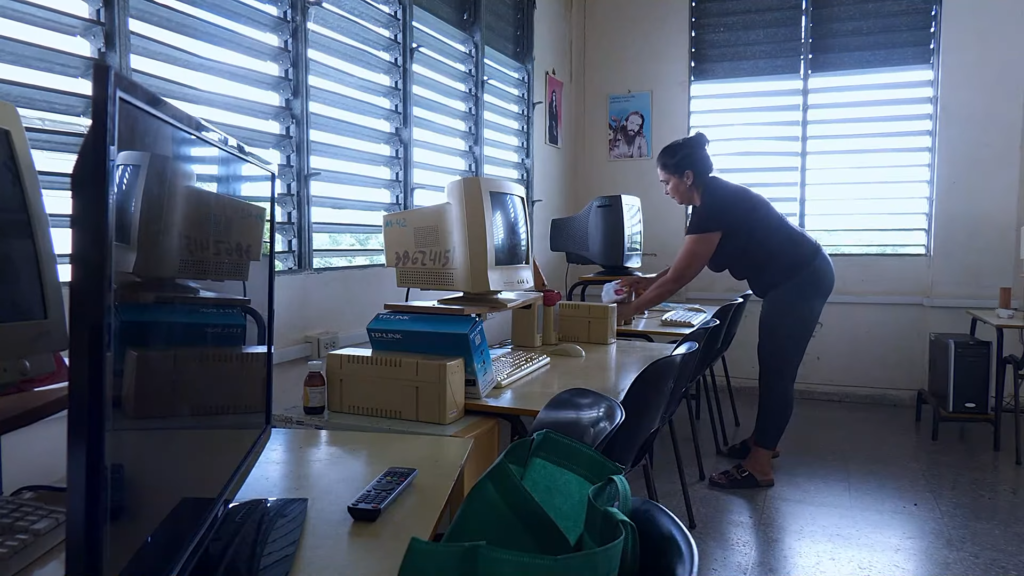 Una escuela especial contra el bloqueo