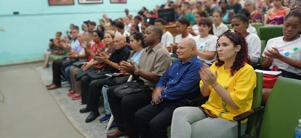 Analizan y debaten Anteproyecto de la Ley de Educación en Pinar del Río