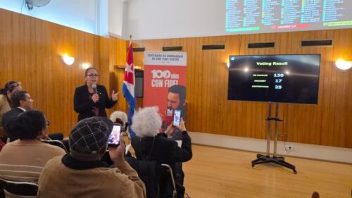 Celebran en Francia victoria de Cuba contra bloqueo, pese a amenazas