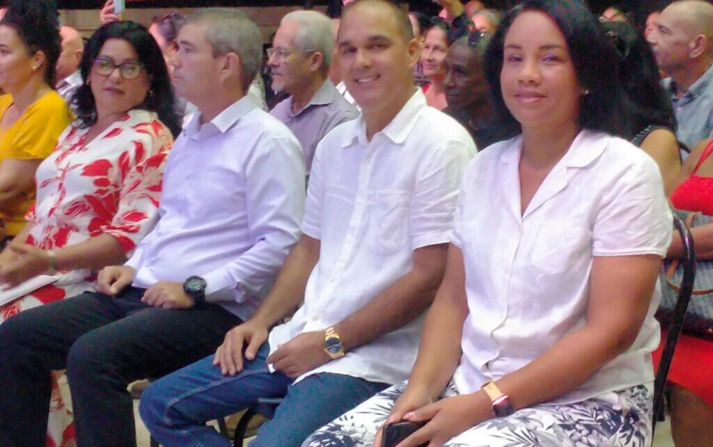 Celebró Cienfuegos aniversario 50 de creadas las escuelas provinciales del Partido