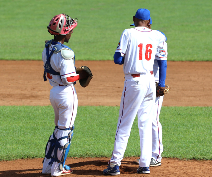 Alazanes ceden la punta del oriente en serie nacional de béisbol