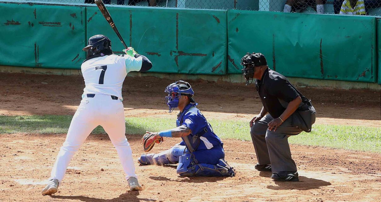 Piratas suman su segunda victoria (+ Fotos)