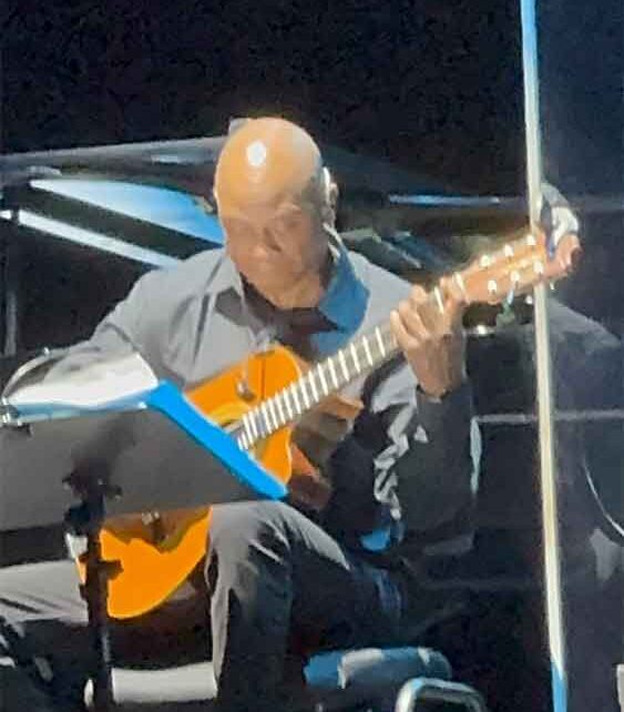 Maykel Elizarde: tocar junto a Silvio…entre la emoción y el orgullo