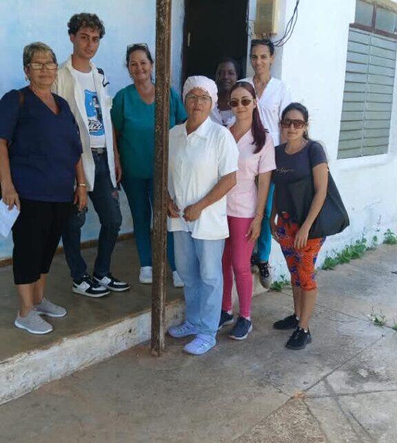 Acercan servicios médicos a la comunidad de Hato de Jicarita