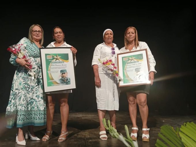 Celebran en Bayamo Día del trabajador bancario