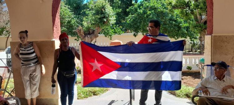 Entre abuelos, décimas y Cuba