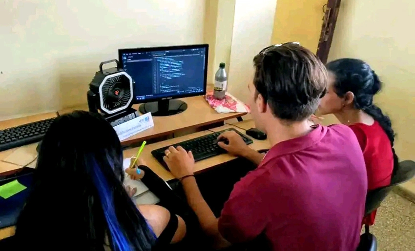 Lidera Holguín eliminatoria cubana hacia mundial de programación