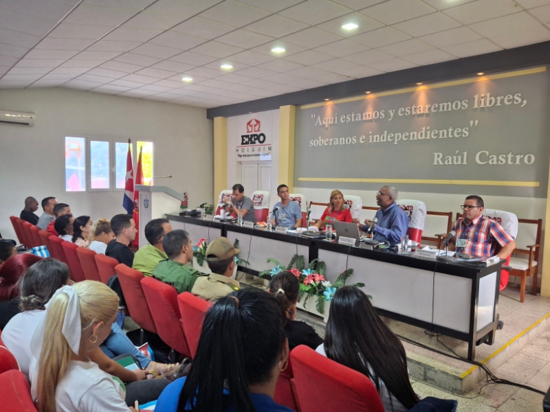 Jóvenes holguineros apuestan por el trabajo desde las comunidades