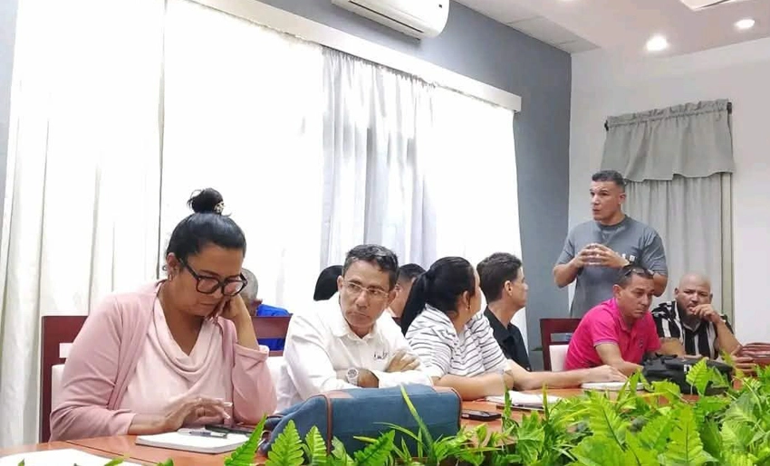 Evalúan en Holguín impulso a la inversión extranjera y el comercio exterior