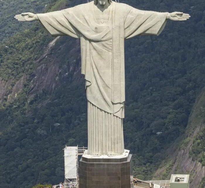 El Cristo del Corcovado celebra sus majestuosos 95 años