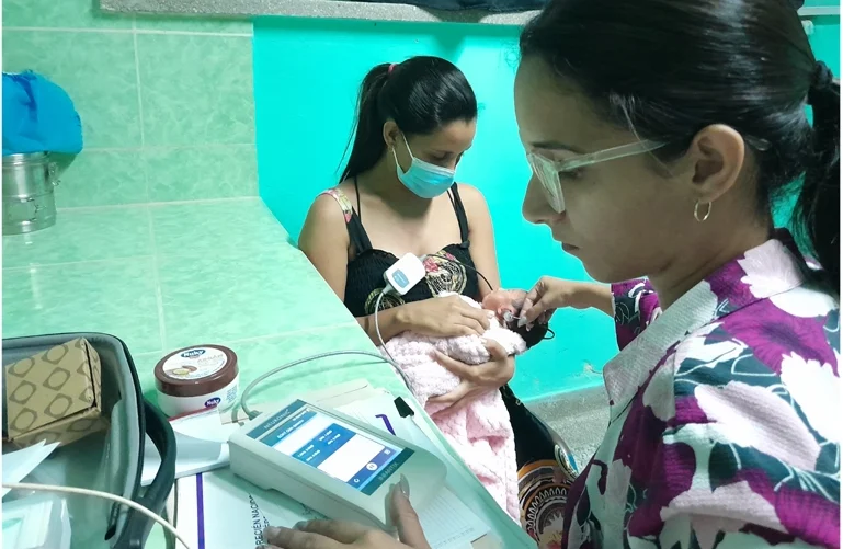 Contribuye pesquisaje neonatal a la prevención de discapacidades auditivas y visuales