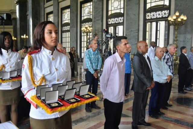 Reconocen a fundadores y jóvenes integrantes de los Órganos Locales del Poder Popular (+Fotos)