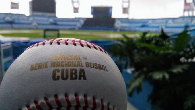 Casos y Cosas de las inauguraciones de las series nacionales