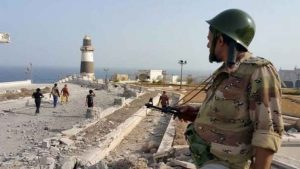 Ataque hutí a palacio presidencial en Yemen deja cinco muertos